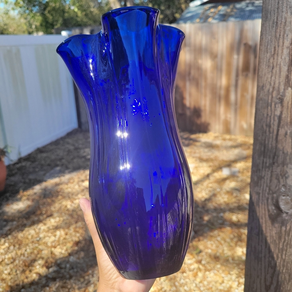 Murano Style Glass Art Abstract Cobalt Blue Glass Decorative Vase 10 x 6" approx - Picture 3 of 7